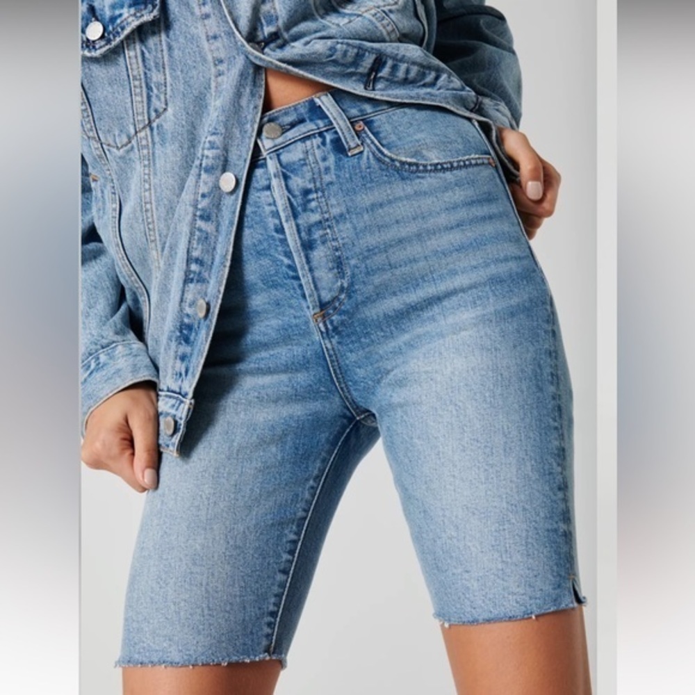 Denim Forum‎ The Yoko Bermuda Short